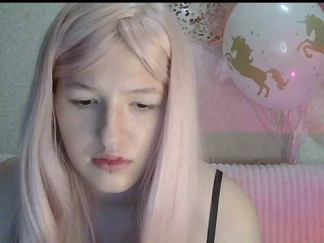 -Evmenida live cam on BongaCams