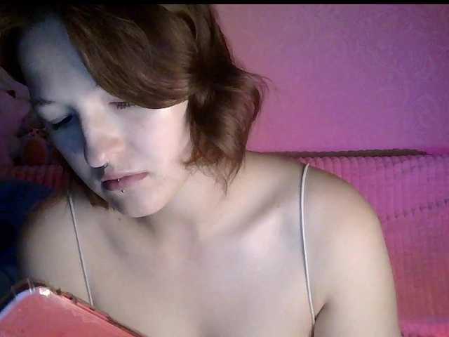 -Evmenida live cam on BongaCams