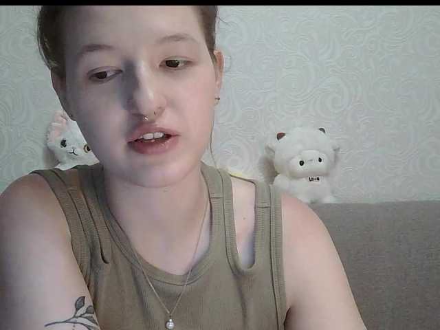 -Evmenida live cam on BongaCams