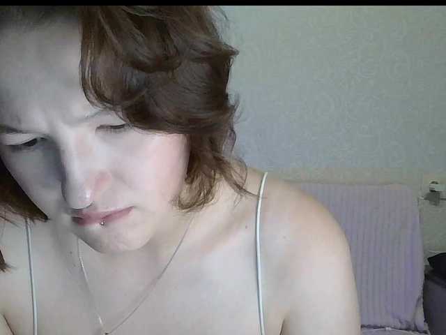 -Evmenida live cam on BongaCams
