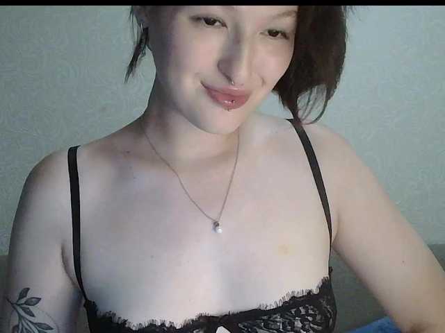 -Evmenida live cam on BongaCams