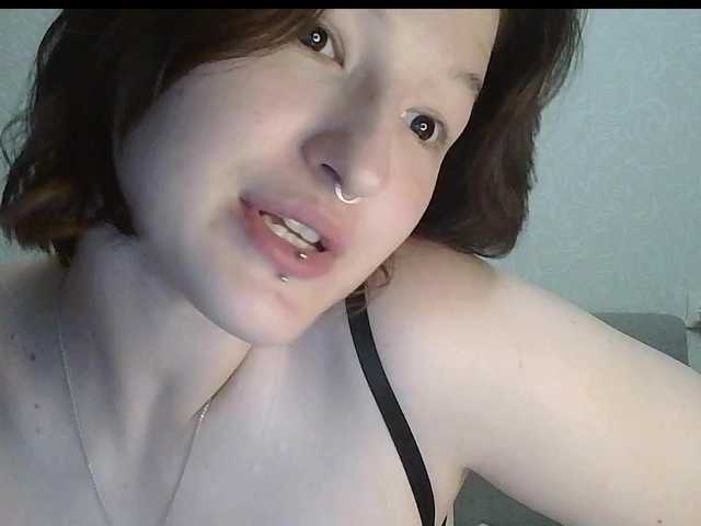 -Evmenida live cam on BongaCams