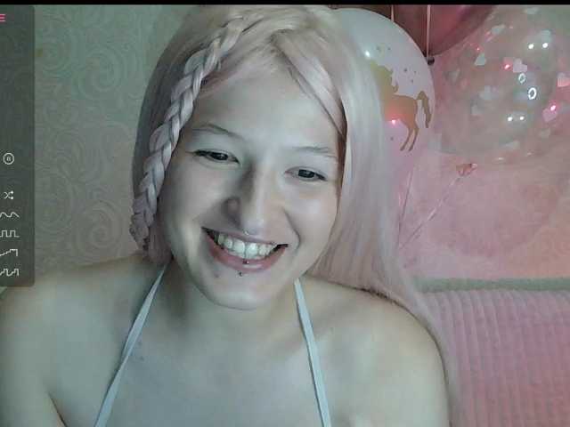 -Evmenida live cam on BongaCams