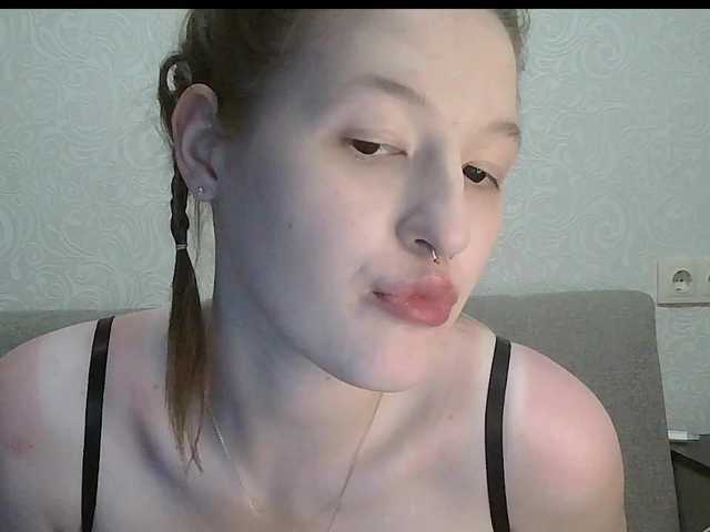 -Evmenida live cam on BongaCams