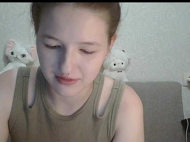 -Evmenida live cam on BongaCams