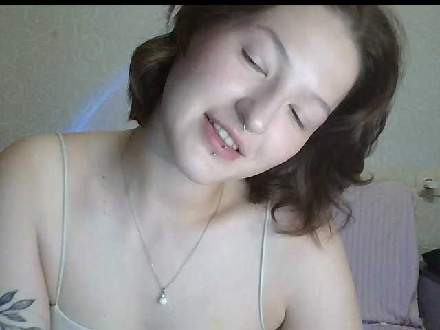 -Evmenida live cam on BongaCams