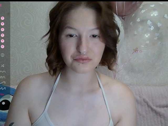 -Evmenida live cam on BongaCams