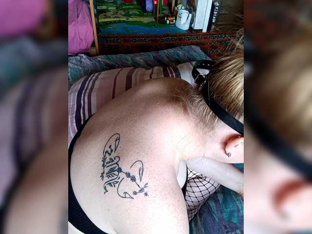 Tasia97 live cam on BongaCams