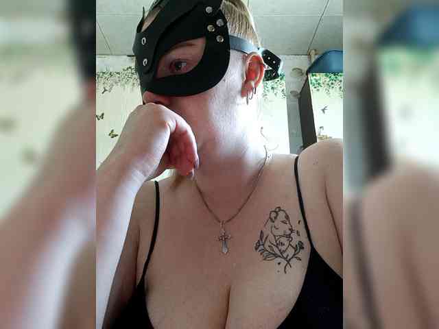 Tasia97 Live Webcam on BongaCams