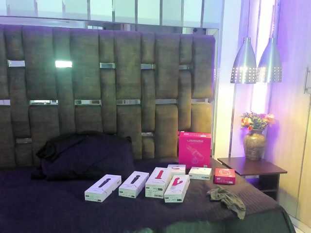 Kate-Roose's BongaCams show and profile