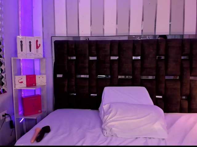 Kate-Roose live cam on BongaCams