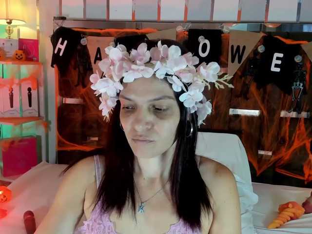 Kate-Roose live cam on BongaCams