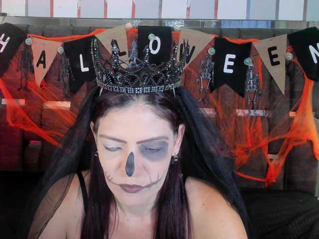 Kate-Roose live cam on BongaCams
