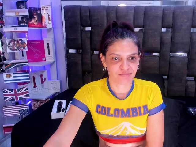 Kate-Roose Live Cam on BongaCams