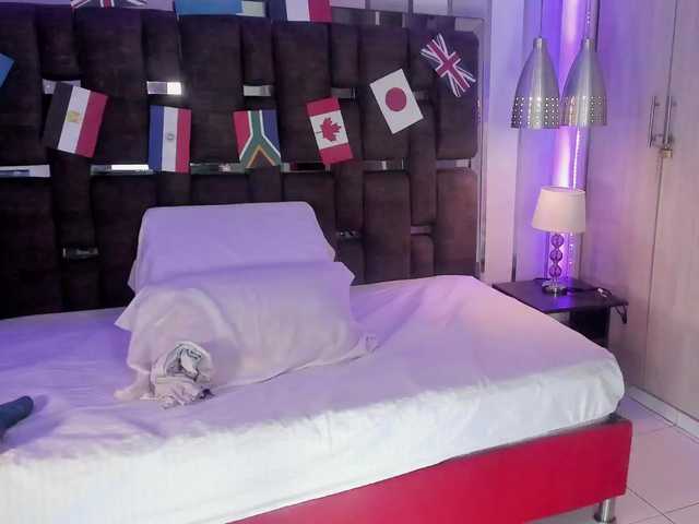 Kate-Roose live cam on BongaCams