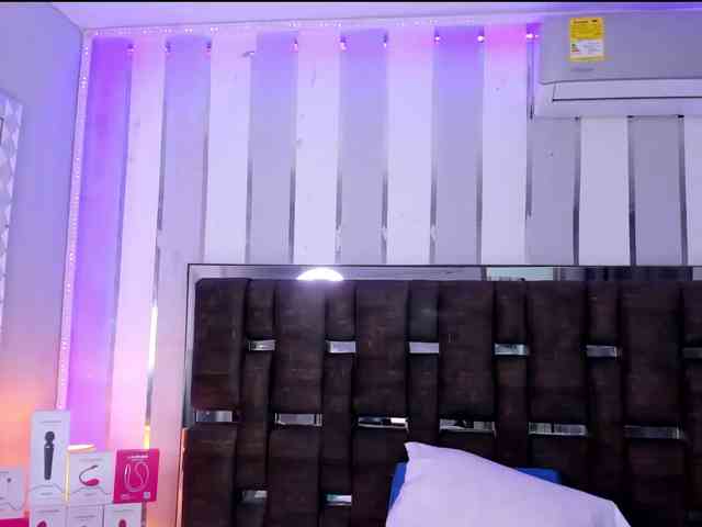 Kate-Roose webcam