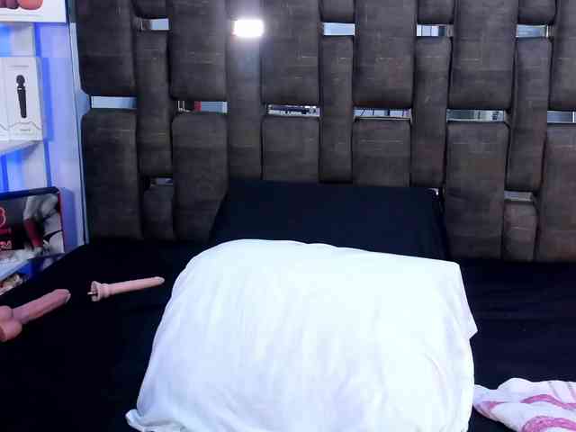Kate-Roose webcam