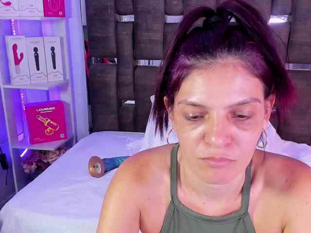 Kate-Roose webcam