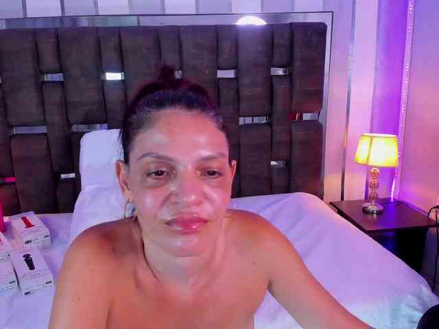 Kate-Roose webcam