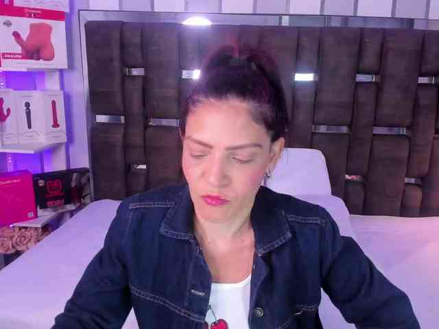 Kate-Roose webcam