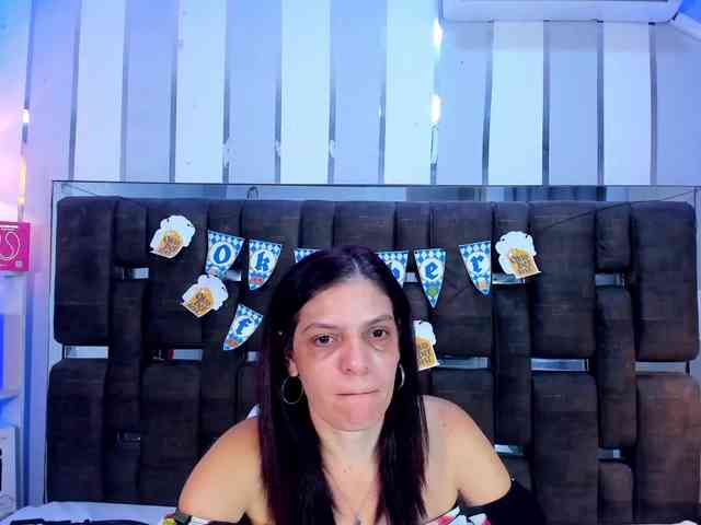 Kate-Roose Kate-Roose