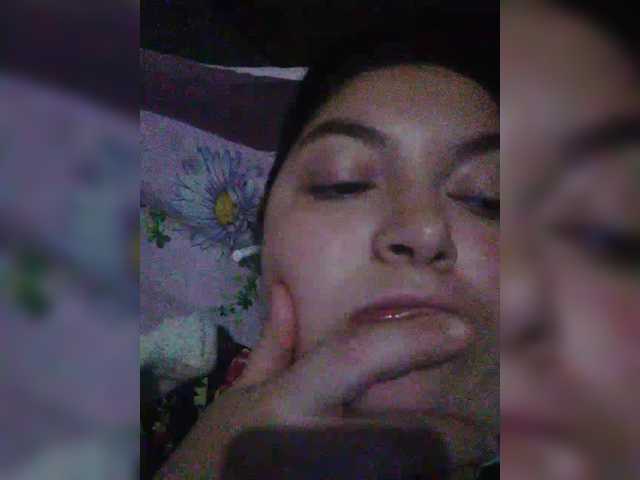 ZaraZaZa- live cam preview