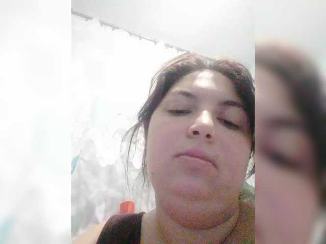 ZaraZaZa- live cam preview