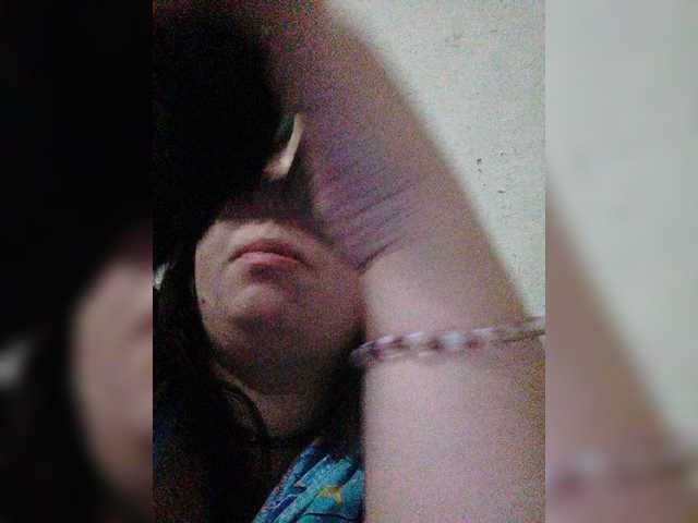 Zalinka live webcam show