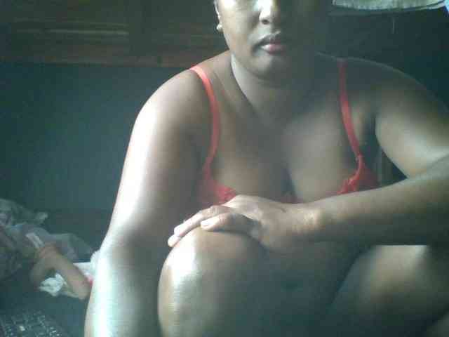 maitresseb Live Webcam on BongaCams