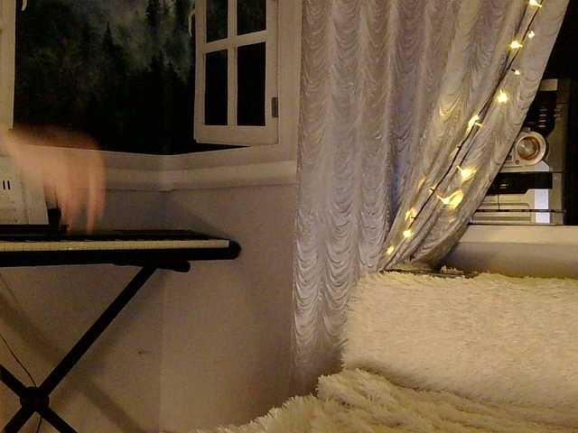 Serseia's BongaCams show and profile