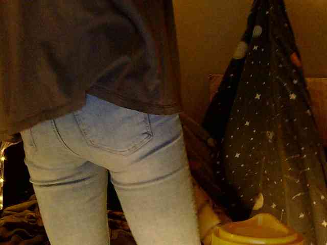 Oksana_32 webcam