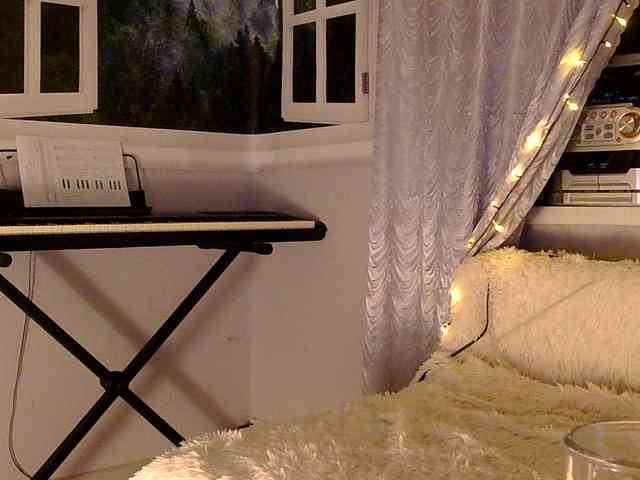 Oksana_32 webcam