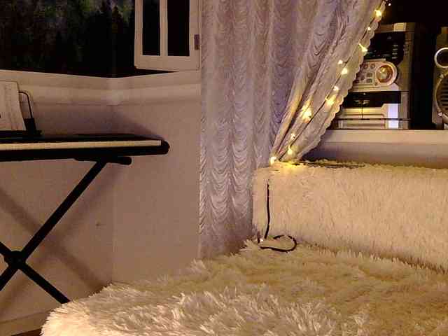 Oksana_32 webcam