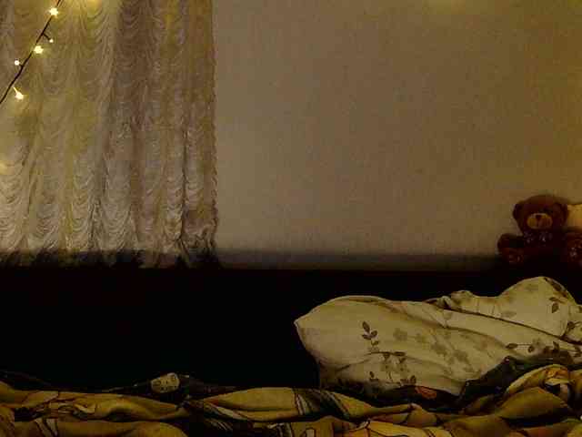 Oksana_32 webcam