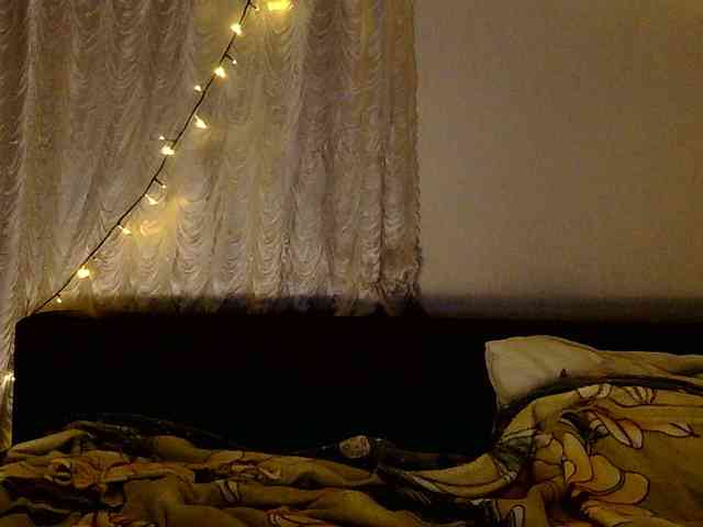 Oksana_32 webcam