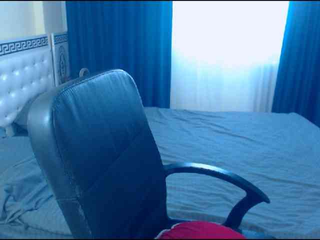 SonyaHotMilf webcam
