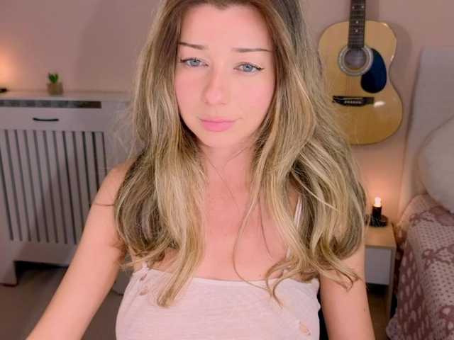 Lenamuti's BongaCams show and profile