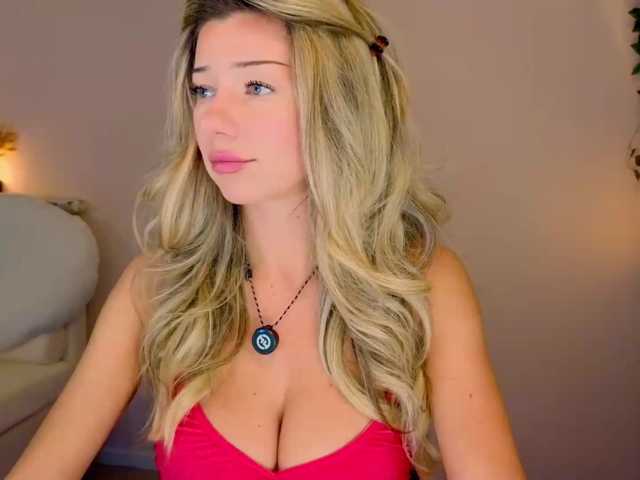 Lenamuti live cam on BongaCams