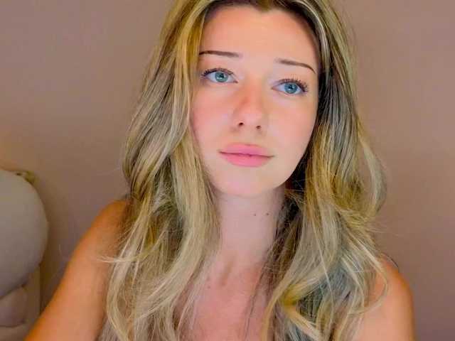 Lenamuti live webcam show