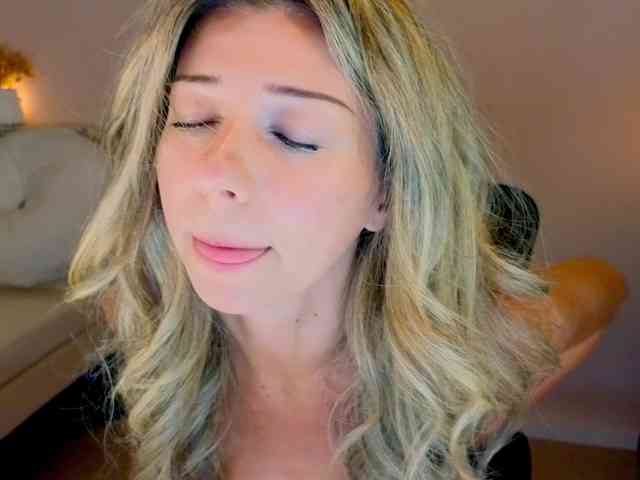 naked livechat Lenamuti