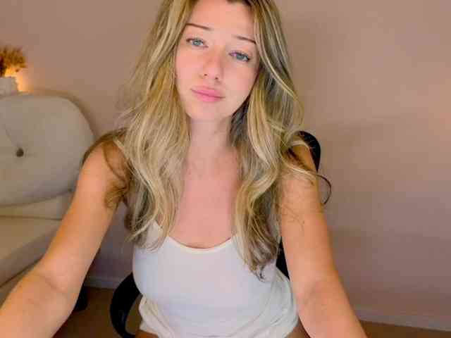 Lenamuti Sex Cam Show
