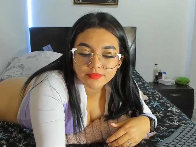 violetabunny live cam preview
