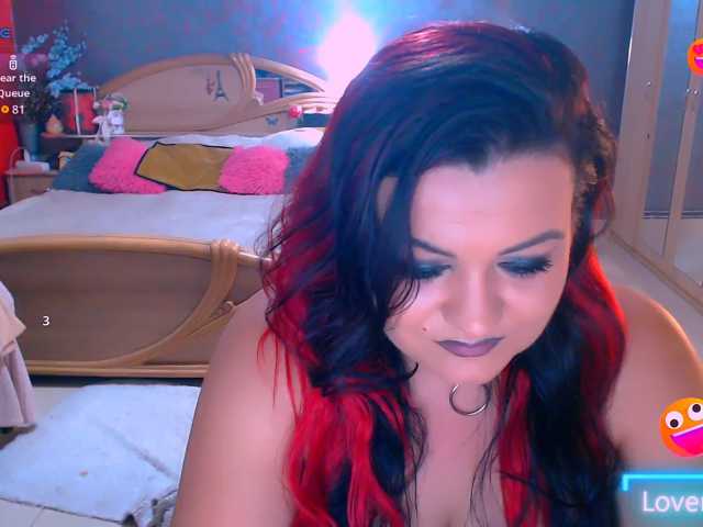 Ariellefoxy live cam on BongaCams
