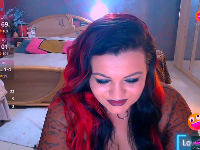 Ariellefoxy live cam preview