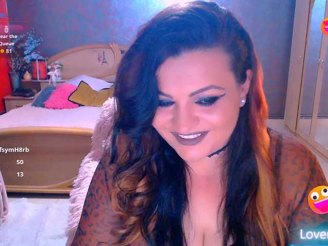 Ariellefoxy live cam on BongaCams