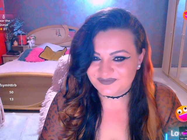 Ariellefoxy live cam on BongaCams