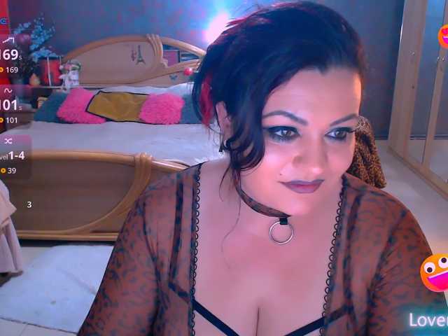 Ariellefoxy live cam preview