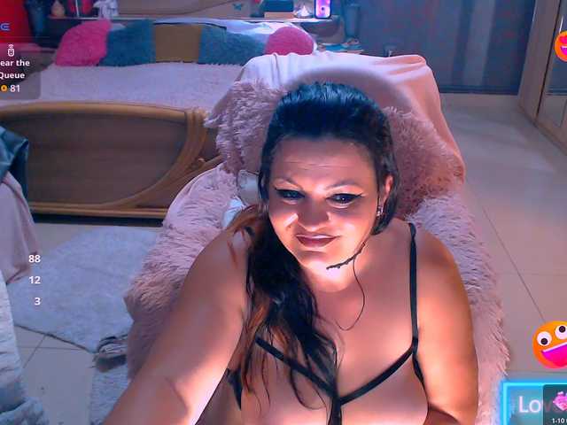 Ariellefoxy live cam preview