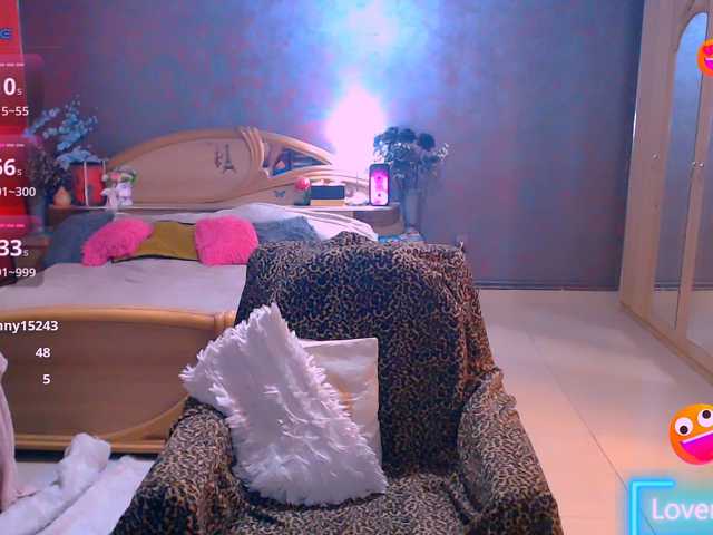 Ariellefoxy, en vivo ahora en BongaCams
