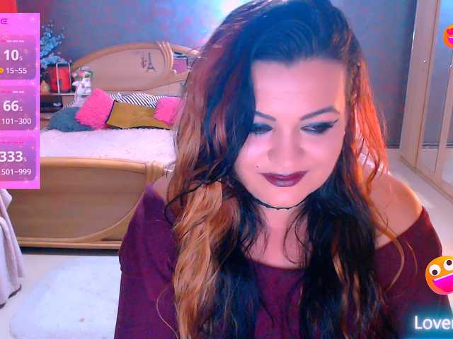 Ariellefoxy live cam on BongaCams